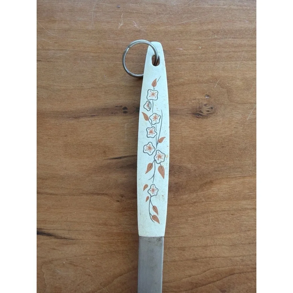 The Unbranded Brand vintage stainless